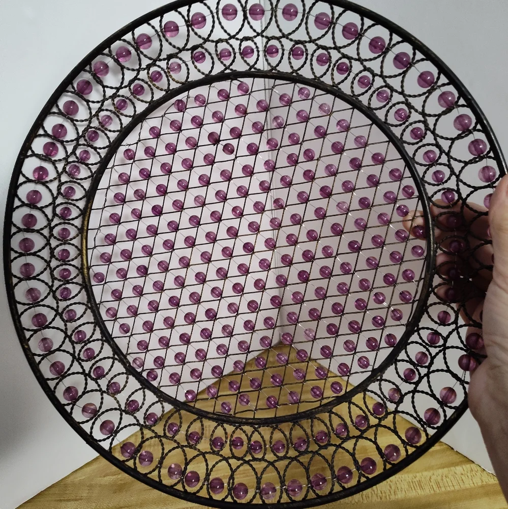 VTG Pier 1 Beaded/Wire Round Serving Tray Plate Holders Set Of 2 Green & Berry